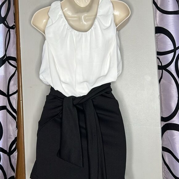 Women’s black and white color block dress with wrap skirt, size small - Picture 7 of 10